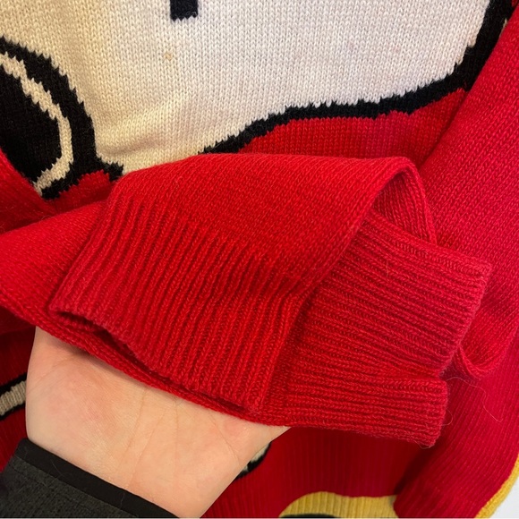 Authentic Gucci snoopy peanut sweater in red size small - Picture 4 of 8